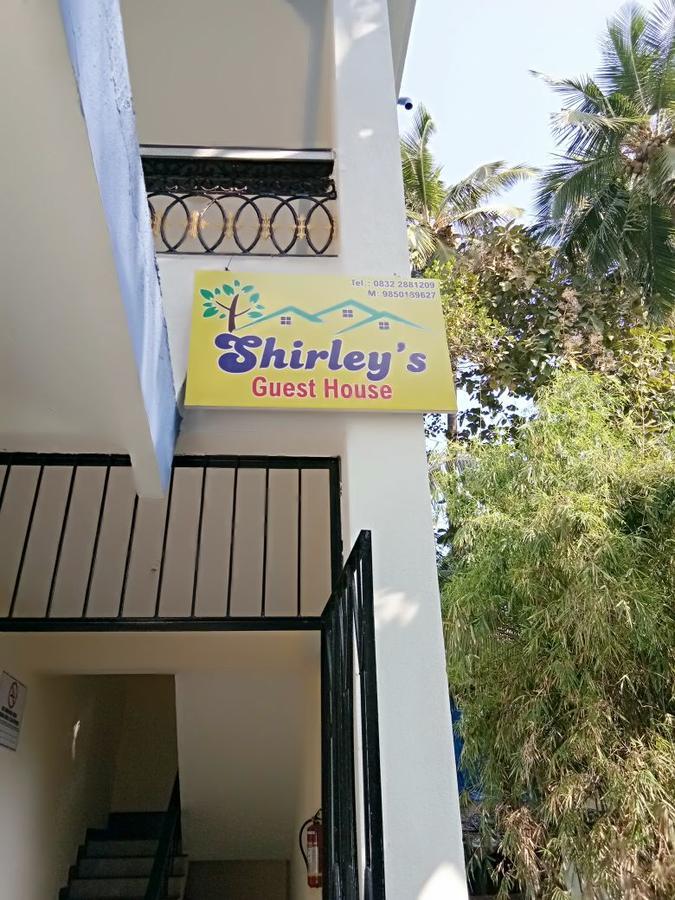Shirley'S Guest House Majorda Exterior photo